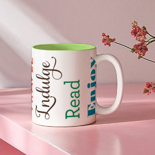 Caneca De Café Em Dois Tons Palavras Coloridas de Inspiração para Aposentadori