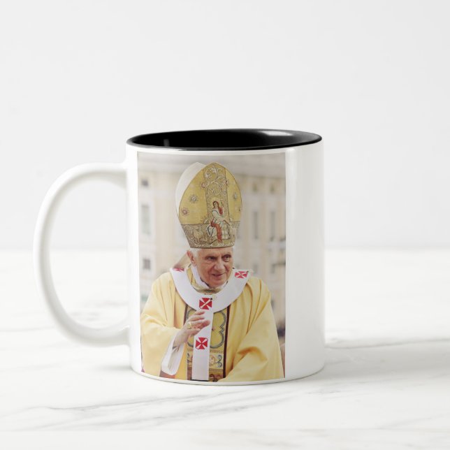 Caneca De Café Em Dois Tons Papa Bento XVI (Esquerda)