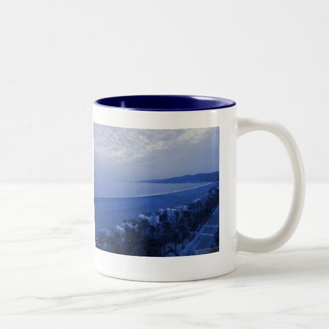 CANECA DE CAFÉ EM DOIS TONS PAPAIS NOEIS MONICA BLUE MUG (Direita)