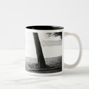 Caneca De Café Em Dois Tons Parque Hanoi Vietnam, Bicicleta e Baía de Mau Lak