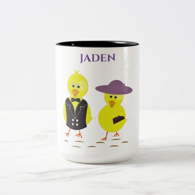 Caneca De Café Em Dois Tons Páscoa pintinhos com nome personalizado. (Centro)