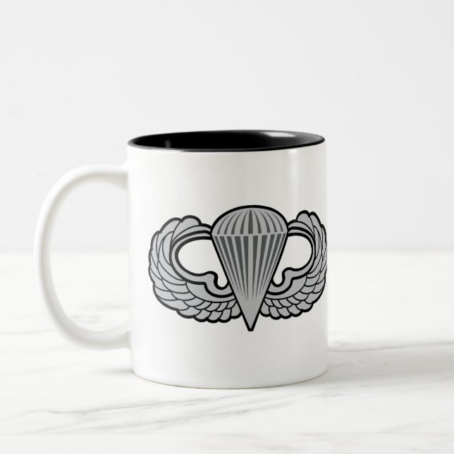 Caneca De Café Em Dois Tons Patch de bordo de 1011 com Asas de Salto (Esquerda)