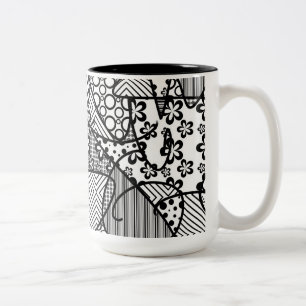 Caneca De Café Em Dois Tons Patchwork de padrão preto e branco 04