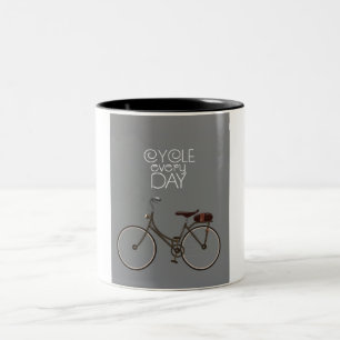 Caneca De Café Em Dois Tons Pedale todos os dias.
