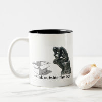 Pense Fora Da Caixa - Um MisterP Mug
