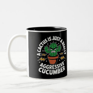 Caneca De Café Em Dois Tons Pepino Agressivo – Piada Engraçada de Cacto