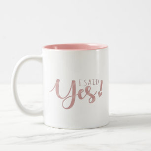 Caneca De Café Em Dois Tons Personalização de Corações Cor-de-Rosa com Letra M