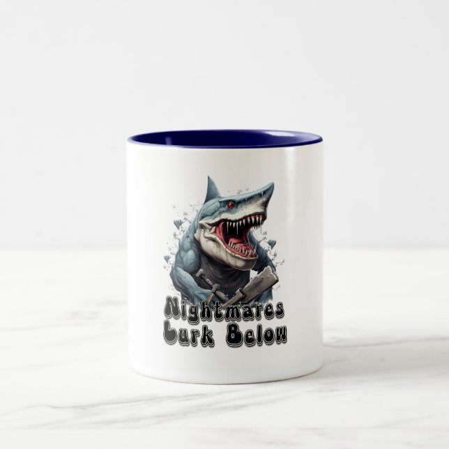 Caneca De Café Em Dois Tons Pesadelos Lurk Abaixo da ideia do presente (Centro)
