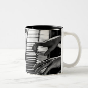 Caneca De Café Em Dois Tons Piano Incrível