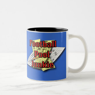 Caneca De Café Em Dois Tons Piscina de futebol Junkie Mug