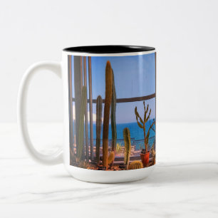 Caneca De Café Em Dois Tons Plantas de cactos e mar