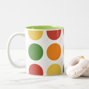 Caneca De Café Em Dois Tons Pontos Coloridos
