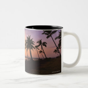 Caneca De Café Em Dois Tons Por do sol na baía de Kahaluu em Kona, Havaí 2
