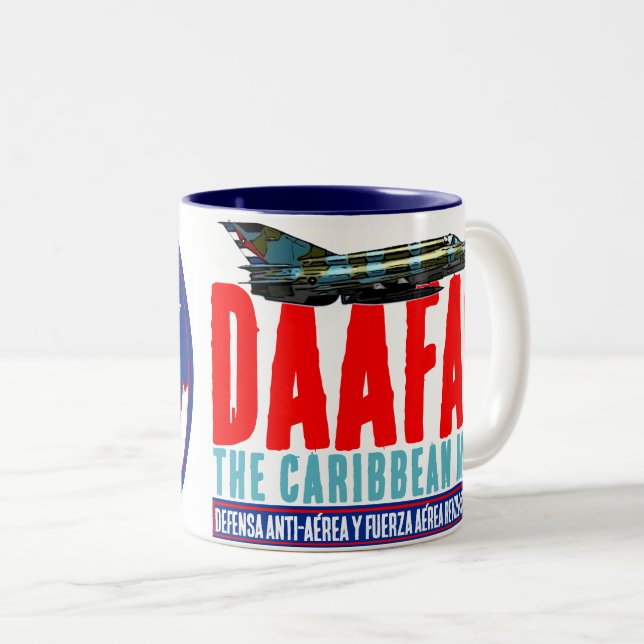 Caneca De Café Em Dois Tons Porcos de Caribe DAAFAR (Frente Esquerda)
