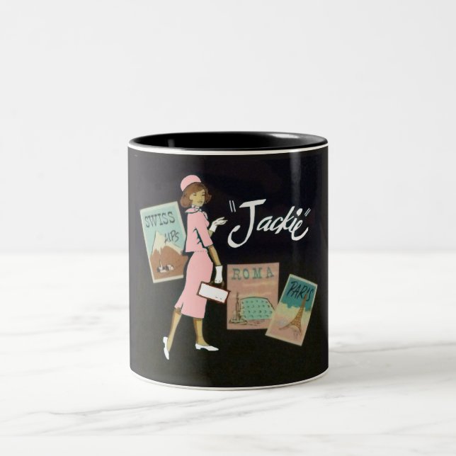 Caneca De Café Em Dois Tons Poster de viagens de Jackie Kennedy (Centro)