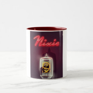 Caneca De Café Em Dois Tons Poster vintage Nixie Tube