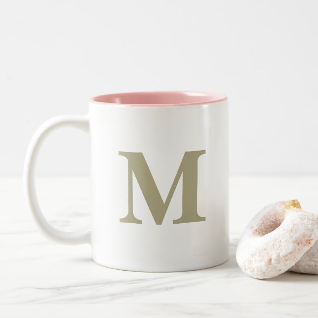 Caneca De Café Em Dois Tons Presente de Casamento com Letra Inicial Monograma  (Com Donut)
