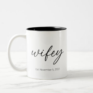Caneca De Café Em Dois Tons Presente de casamento recém-casado Wifey com data