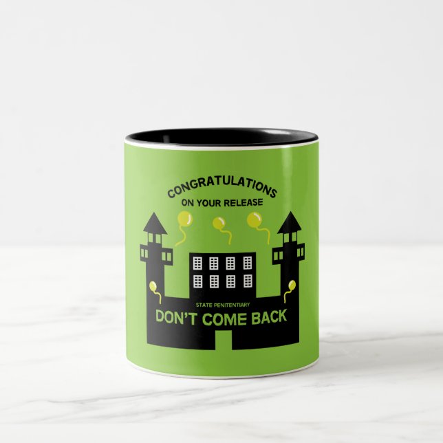 Caneca De Café Em Dois Tons Presente de libertação fora da prisão (Centro)