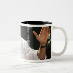 Caneca De Café Em Dois Tons Presidente Barack responde a perguntas sobre o