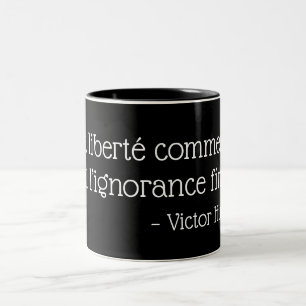 Caneca De Café Em Dois Tons Preto e branco - citação de Victor Hugo