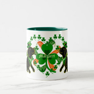 Caneca De Café Em Dois Tons Preto Labrador do dia de St Patrick personalizado