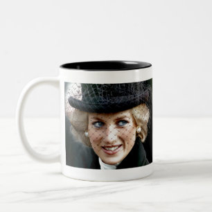 Caneca De Café Em Dois Tons Princesa Diana em Preto