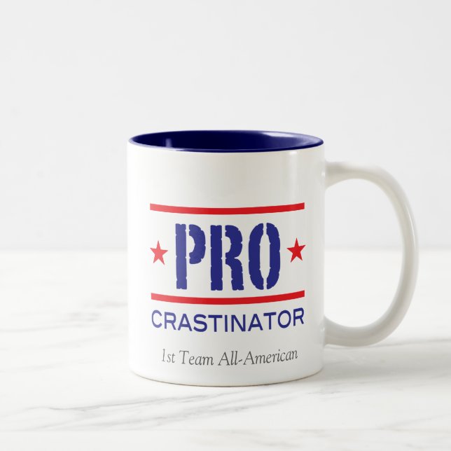 Caneca De Café Em Dois Tons PROcrastinator_ (Direita)