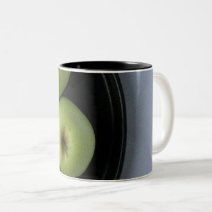 Caneca De Café Em Dois Tons Produtos Hortícolas Coloridos