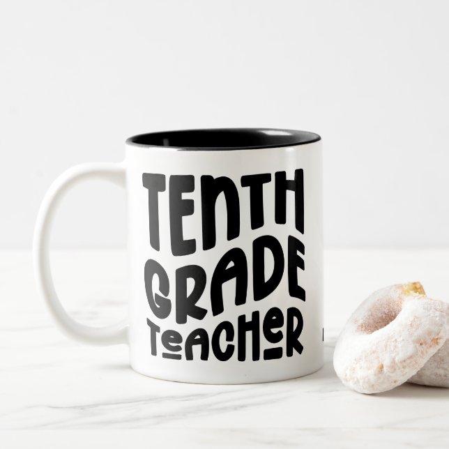 Caneca De Café Em Dois Tons Professor do Décimo Ano Negro (Com Donut)