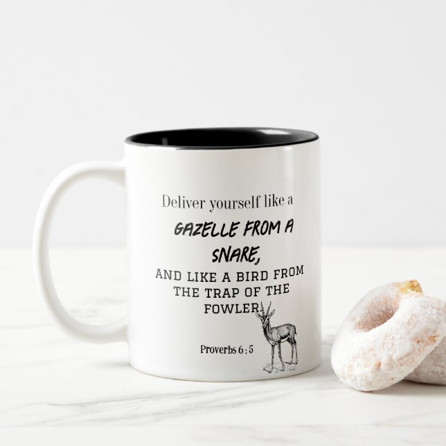 Caneca De Café Em Dois Tons Provérbios 6 : 5 (Com Donut)