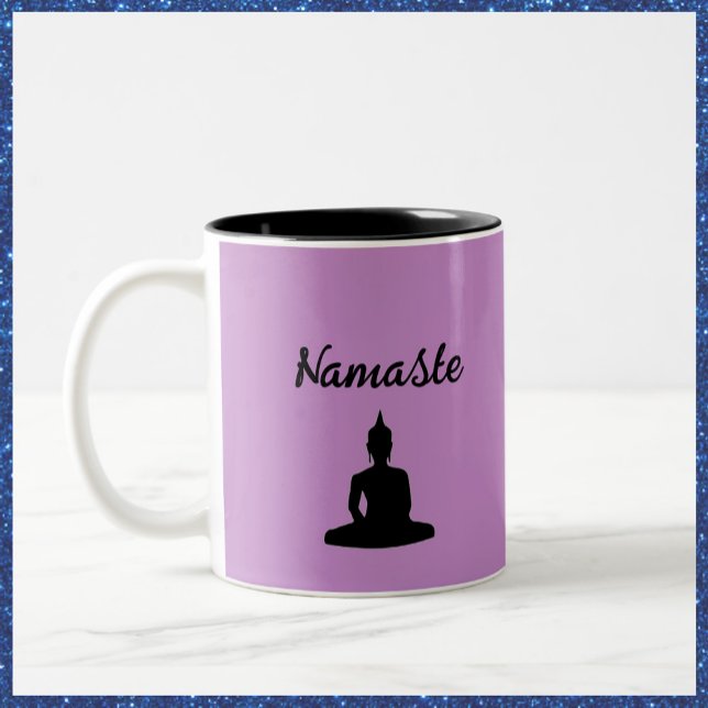 Caneca De Café Em Dois Tons Purple Buddha Namaste (Criador carregado)