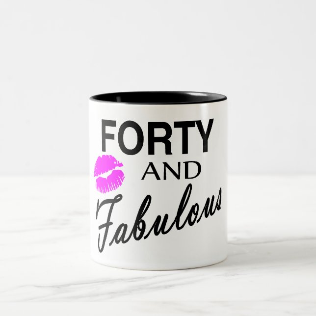 Caneca De Café Em Dois Tons Quarenta e fabuloso (Centro)