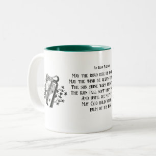 Caneca De Café Em Dois Tons Que a estrada suba a bênção irlandesa e o costume