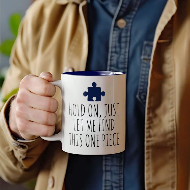 Caneca De Café Em Dois Tons Quebra-cabeça, Espera, Deixa-Me Encontrar Uma Peça (Criador carregado)