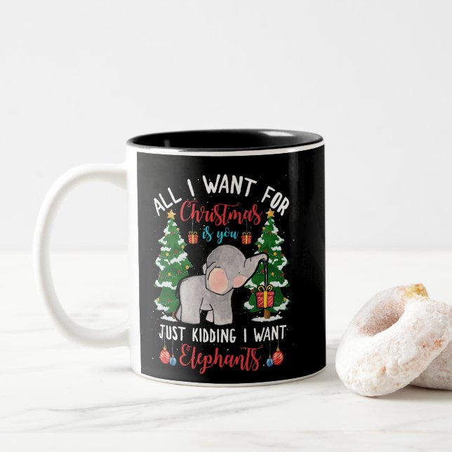 Caneca De Café Em Dois Tons Quero Elefantes Para O Natal (Com Donut)