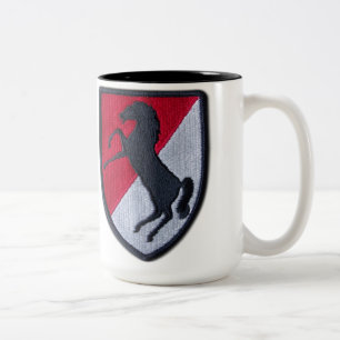 Caneca De Café Em Dois Tons Regimento de Cavalaria 11 blindada OPFOR Fort Mead