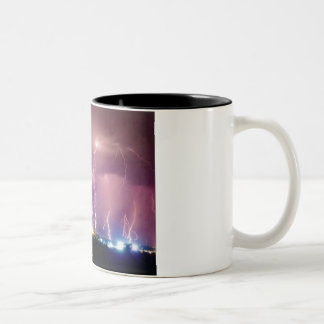 Caneca De Café Em Dois Tons relâmpago