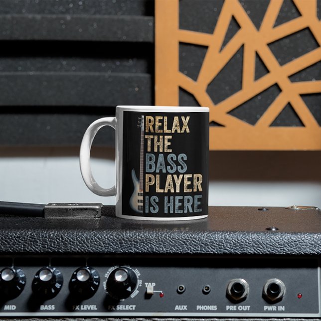 Caneca De Café Em Dois Tons Relaxe O Jogador De Bass Está Aqui, Bass Guitar Mu (Criador carregado)
