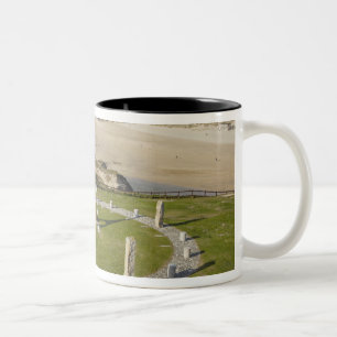 Caneca De Café Em Dois Tons Relógio de sol e Praia de Perran, Perranporth, Cor