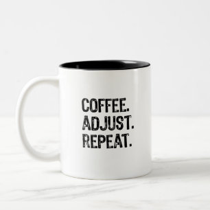 Caneca De Café Em Dois Tons Repetição de Ajuste do Café