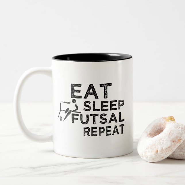 Caneca De Café Em Dois Tons Repetição Futsal do Sono (Com Donut)