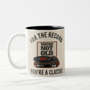 Caneca De Café Em Dois Tons Retro Você não é velho, você é um clássico Anivers