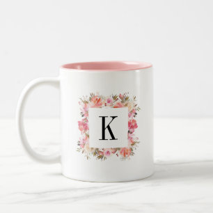 Caneca De Café Em Dois Tons Romântico cora o monograma floral da flor