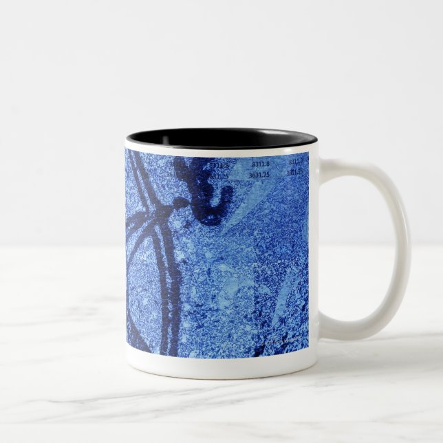Caneca De Café Em Dois Tons Rosa de compasso antigo (Direita)