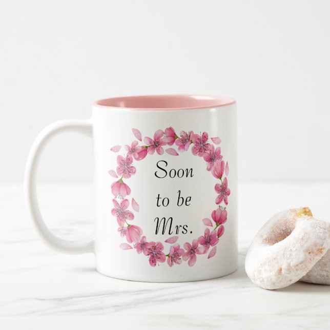 Caneca De Café Em Dois Tons Sakura Blossom Wreath Brevemente Para Ser Sra. Mug (Com Donut)