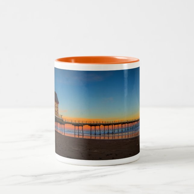 Caneca De Café Em Dois Tons Saltburn Pier England Mug (Centro)