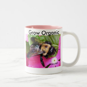 Caneca De Café Em Dois Tons Salvar uma abelha, salvar o planeta!