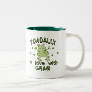 Caneca De Café Em Dois Tons Sapo do grama do amor de TOADALLY