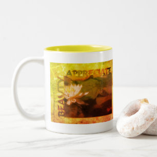 Caneca De Café Em Dois Tons Sapo Water Lily aprecia beleza inspiracional